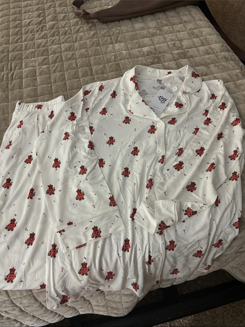 TALULAH White Button-Down Pajama Set with Red Bear Print